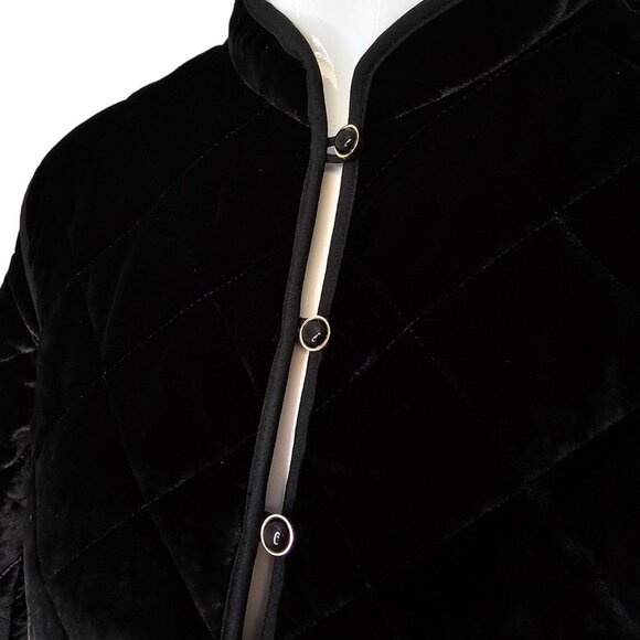 Aritzia Black Quilted Bomber Jacket - Picture 3 of 8